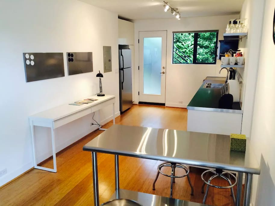 Your modern perch above the Seattle skyline & Sound.