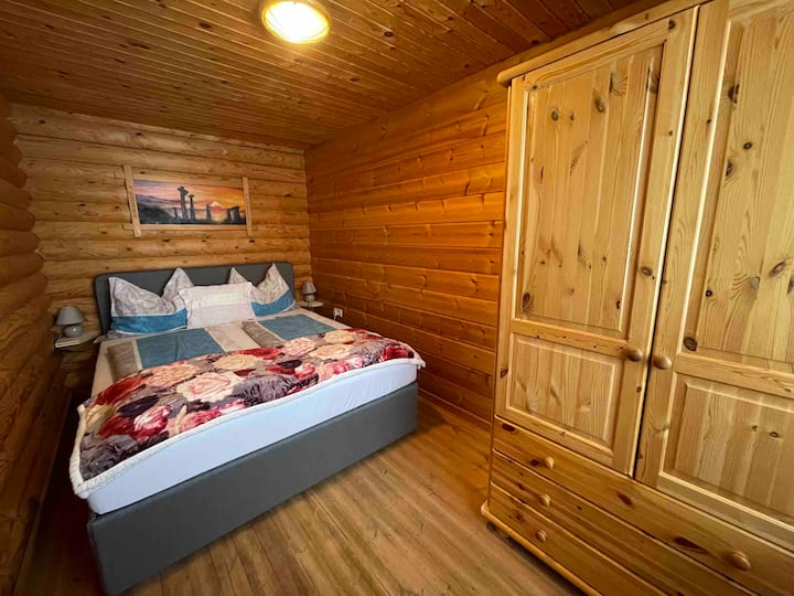 חדרים 1 קומת קרקע