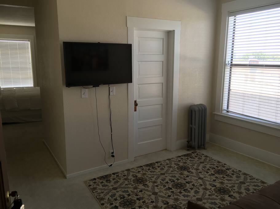 King/ sofa bed(room 20)