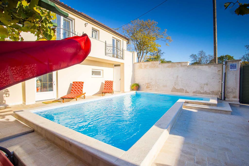 Villa with pool, guarded with the old stone walls