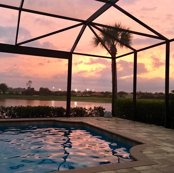 Dusk on the Lanai