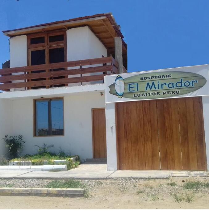 Frontis de la casa
