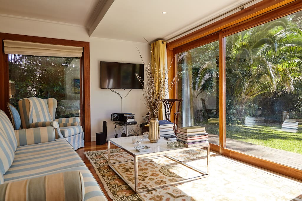 Living room facing to the garden