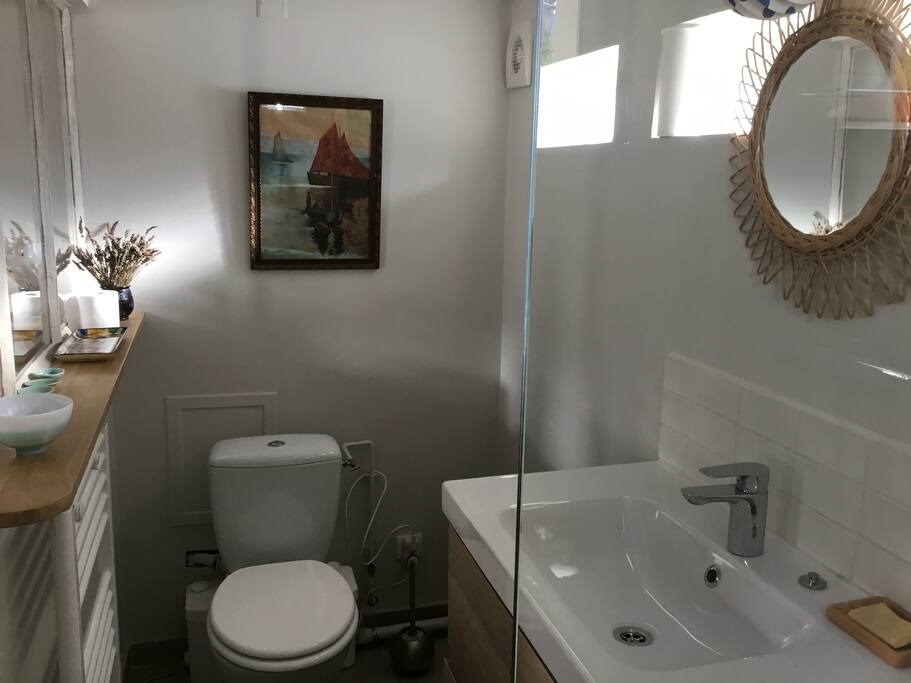 Coin lavabo et WC