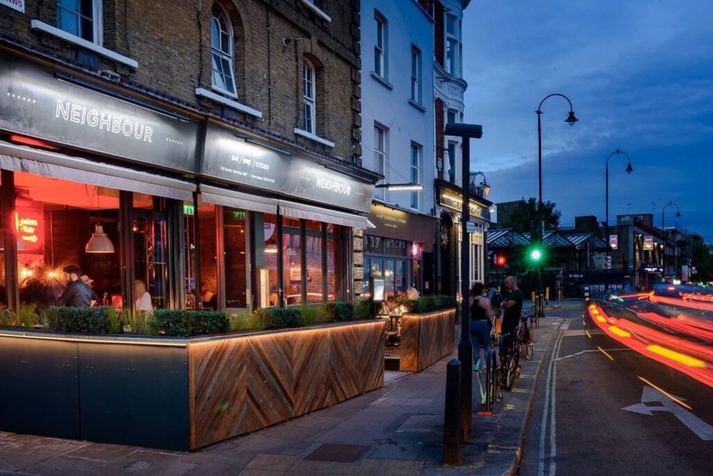 We are located above Neighbour restaurant & bar. They serve delicious brunch in the mornings, as well as lunch and dinner. Being the landlords of the building, our guests qualify for a 25% discount on all food & drink (including cocktails/wine) anytime/everyday.