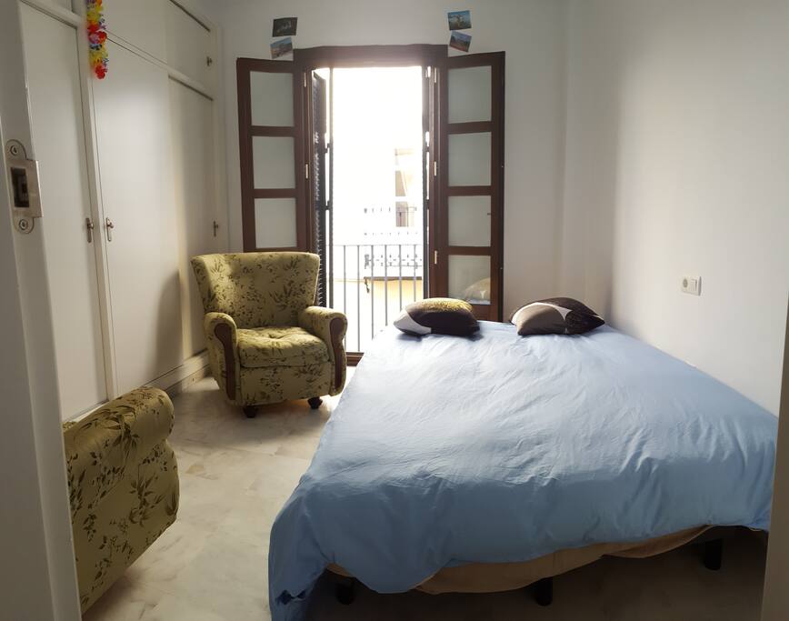 Preciosa Habitación con Balcón