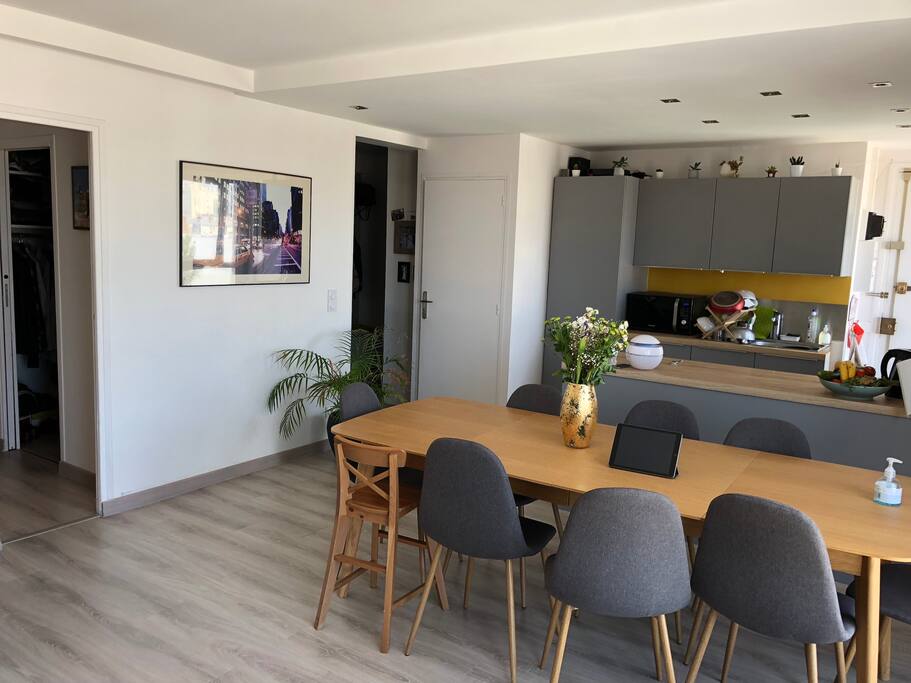 Grande table à manger