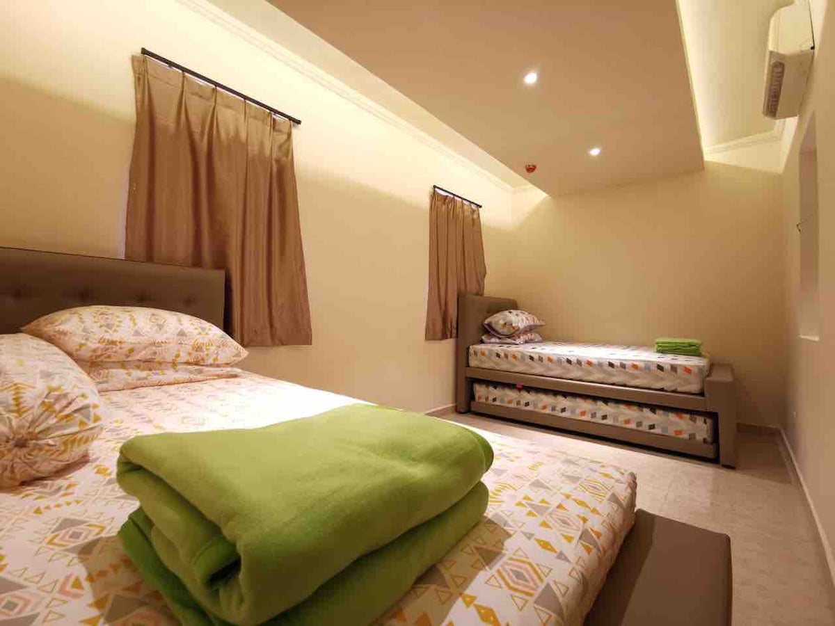 Otro dormitorio -4 camas individuales-