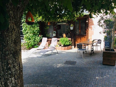 Charmante Maisonnette au cœur d’un jardin et vélos