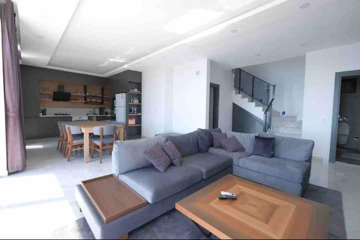 Villa Güneş Eşsiz Manzaralı,sonsuzluk Havuzlu - Kalkan