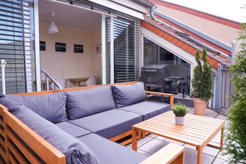 FullHouse | AB7 Rooftop | Terrace | Elevator |