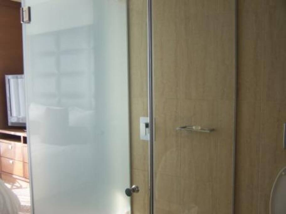 Ensuite