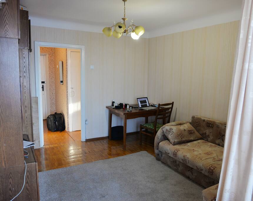 1st room