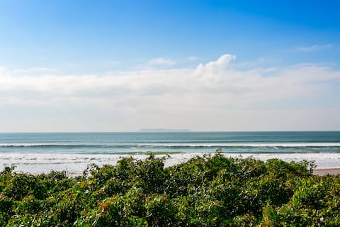 APARTMENT FACING THE SEA EM MARISCAL