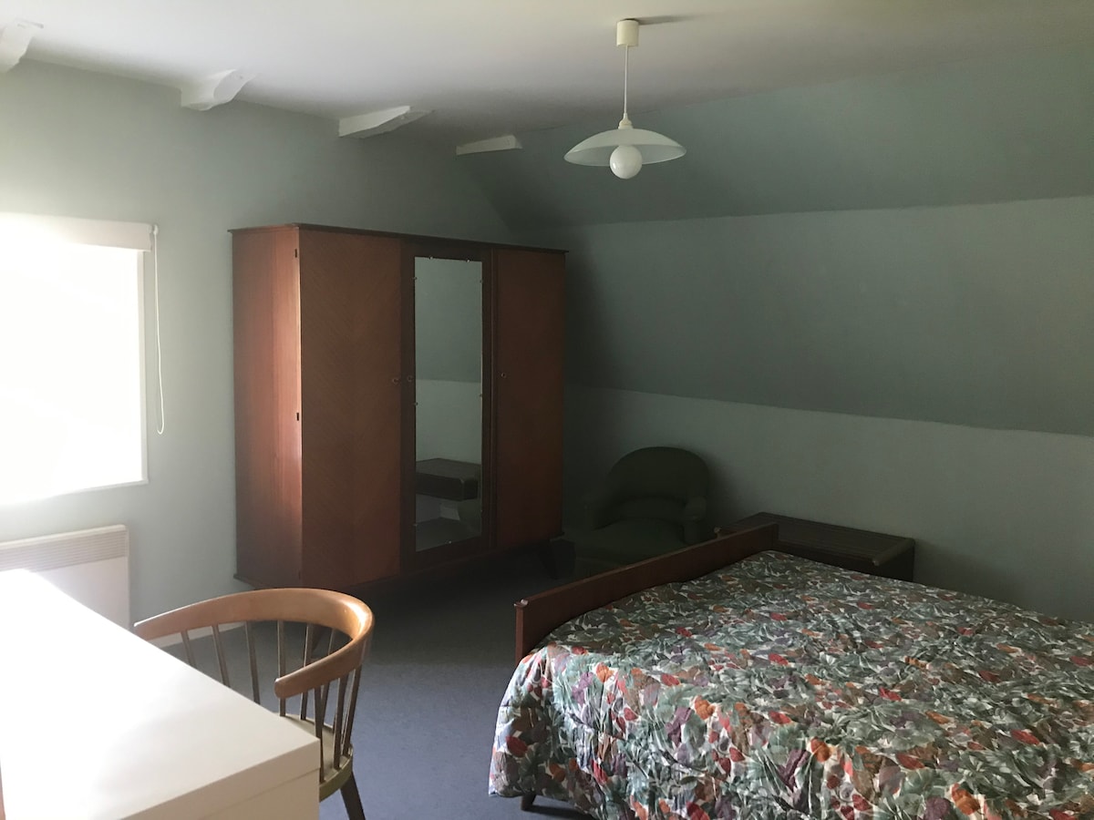 საძინებელი 1