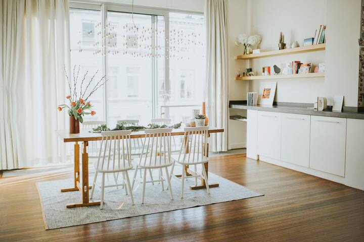 Sunny house Antwerp-Zuid. Parking spot included. gallery image 4