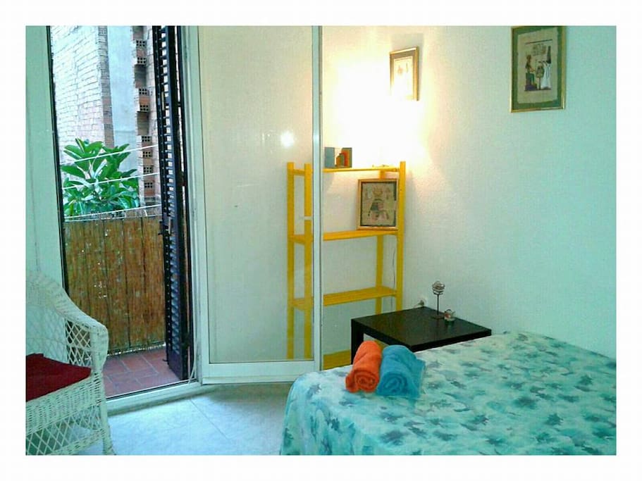 Doble room with doble bed and small terrace