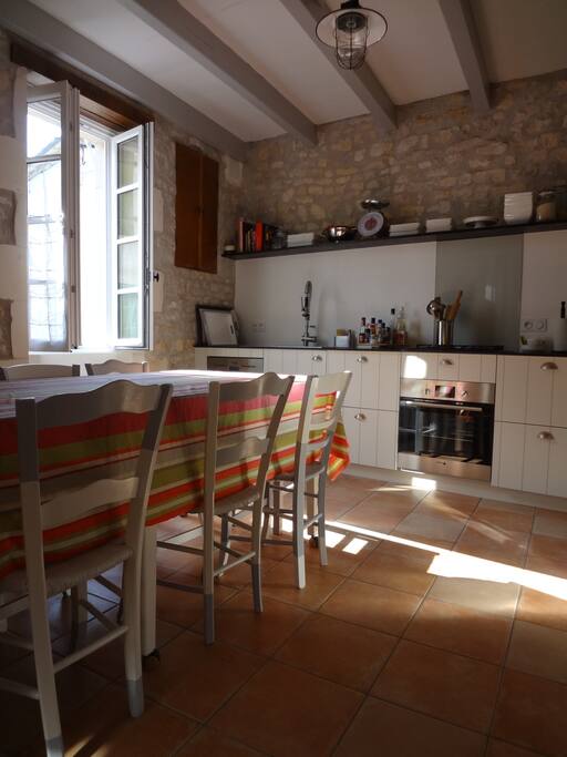 Cuisine ouverte sur le salon