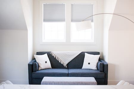 Contemporary Retreat