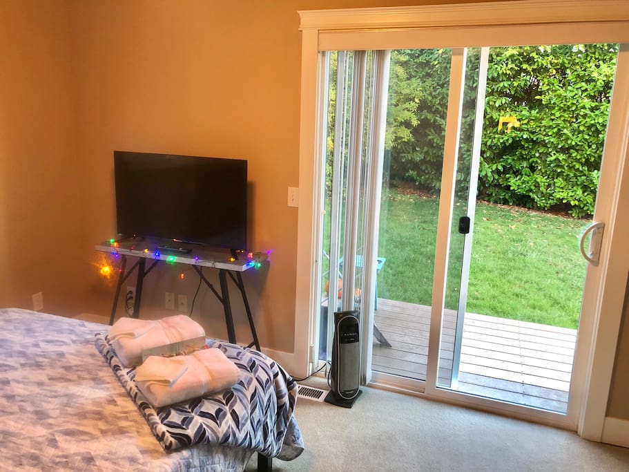 TV for Netflix and Private Backyard