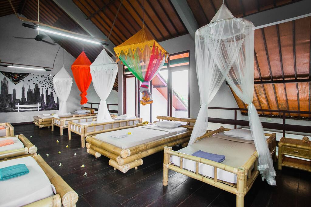 HOSTEL with EVERYTHING YOU NEED