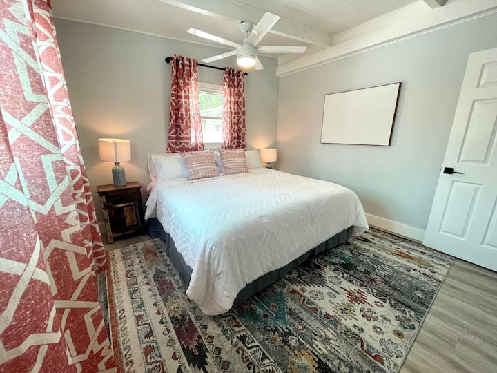 Master Bedroom: King Bed, Large Closet, Dresser, Ceiling Fan