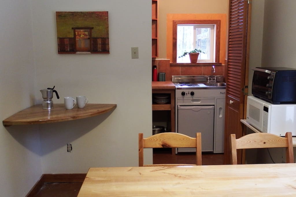 Kitchenette and dining - there is also a barbecue outside with an additional propane element