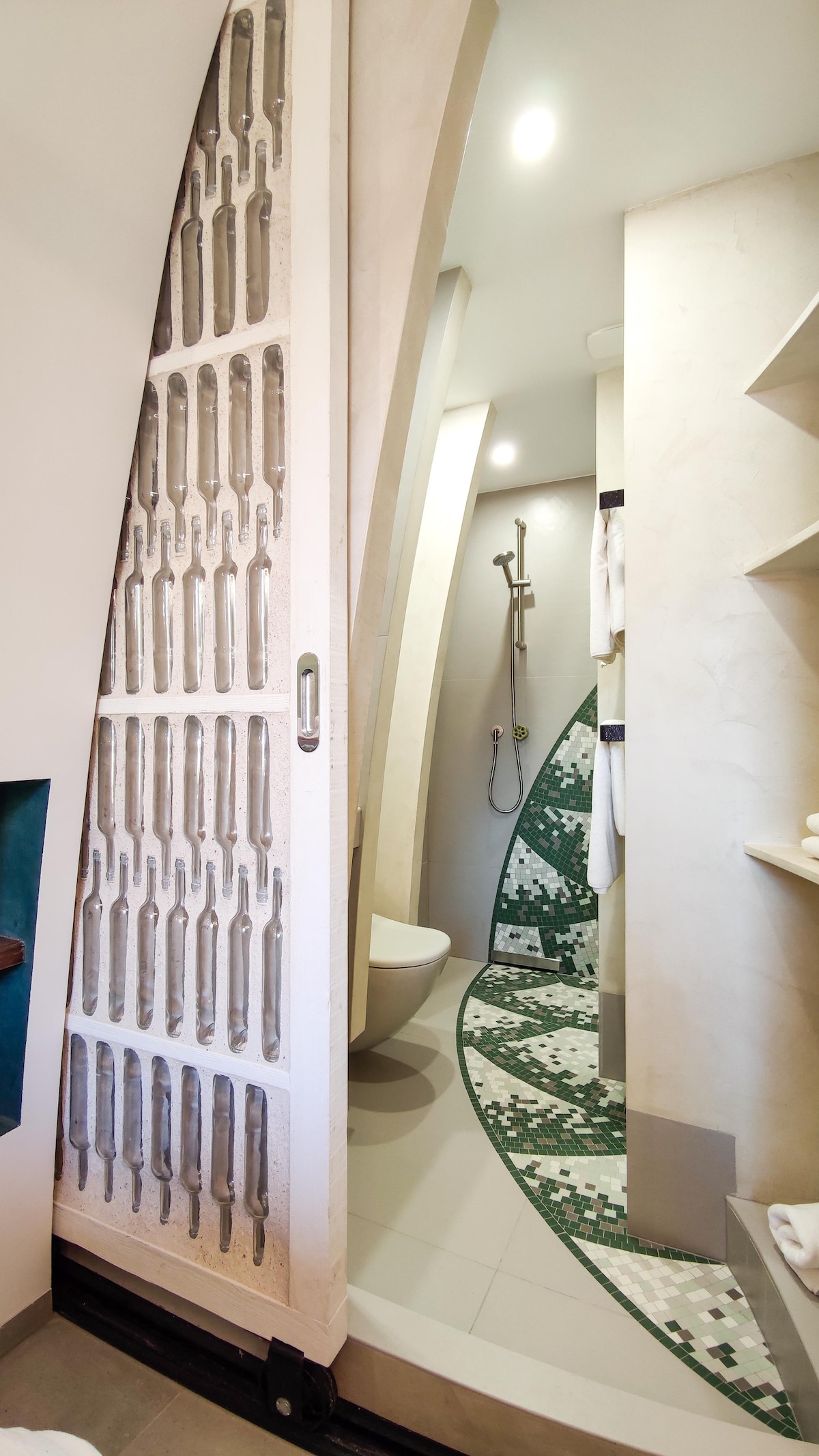 WC u kupaonici Soba Lys