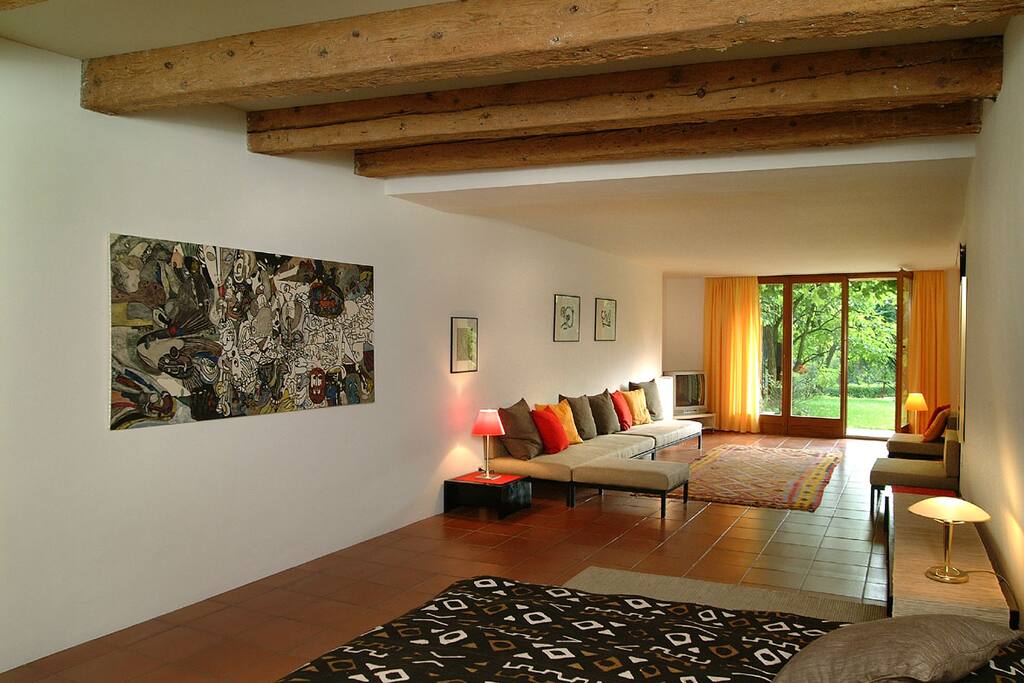 Appartement:
La Galerie; accès au jardin