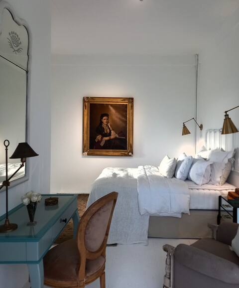 chic room with a view 1
