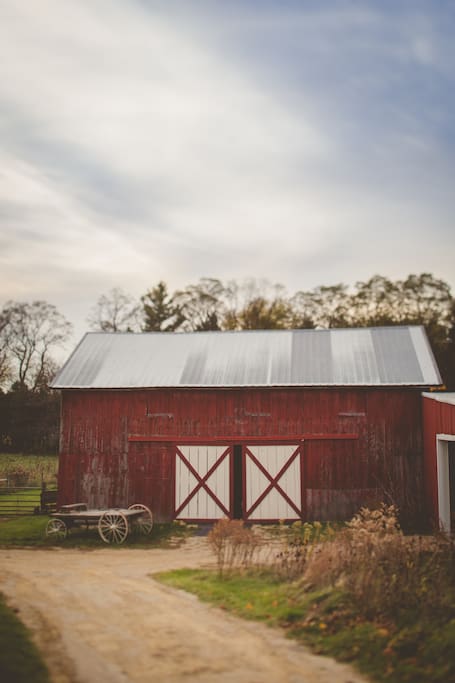 English Barn and wagon