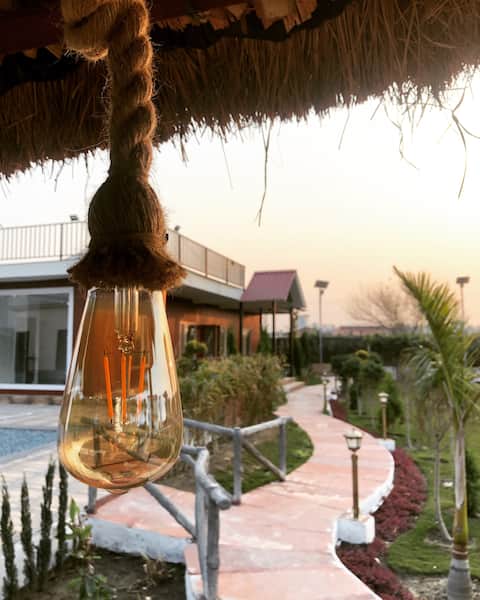 Khwaab Farmhouse for pool party, wedding, events