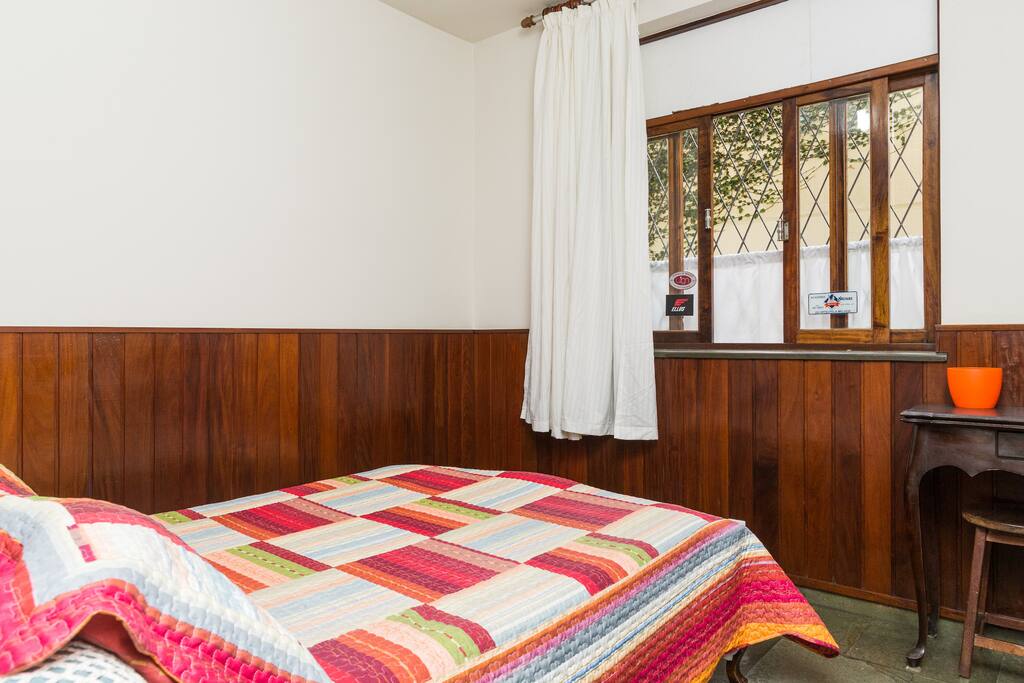 Janela de ventilação do quarto