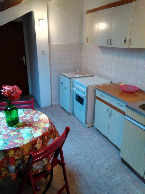Popular Airbnb listing: Apartments Jablan 4 in Budva Polje