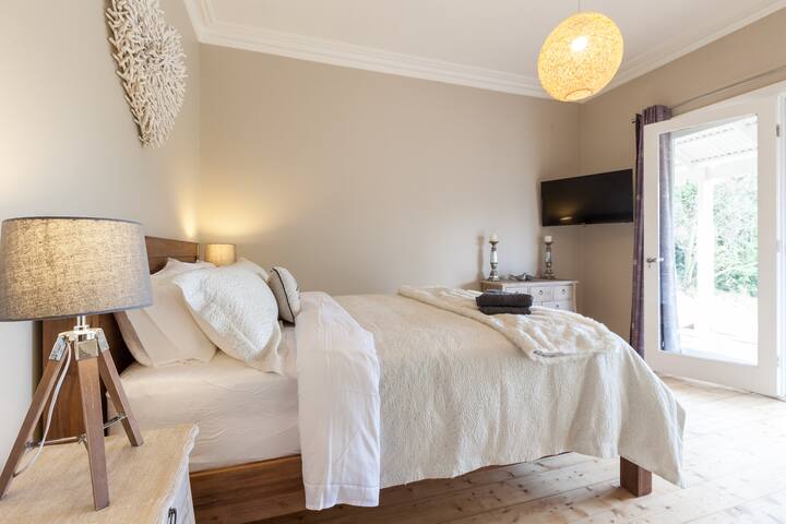 The Strawberry Farm Retreat gallery image 5