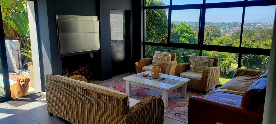 Modern 3-bedroom home with pool and view gallery image 5