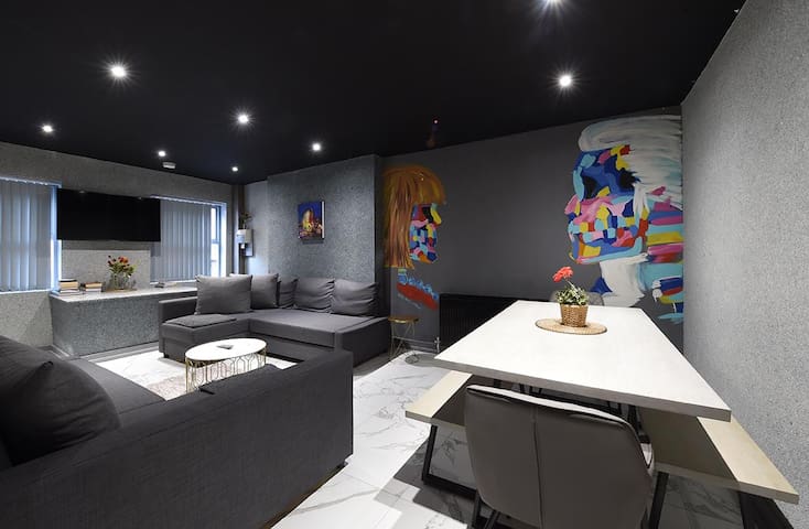 (NQ)Back Turner Townhouse slps 22 Mcr City Centre