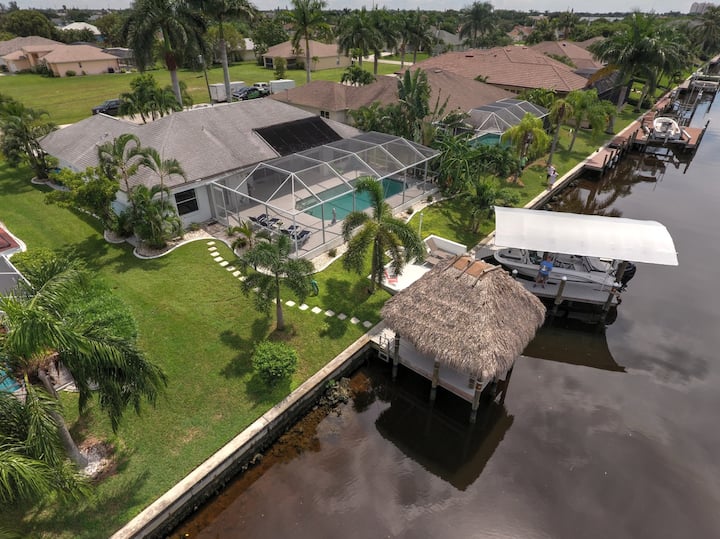 Villa Christina Mit Direktem Zugang Zum Golf - Cape Coral, FL