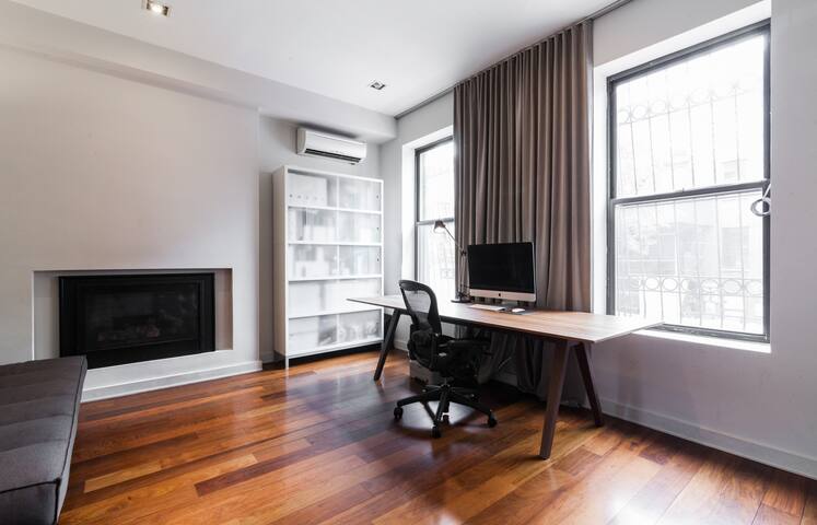 3BR Williamsburg Duplex w/Backyard gallery image 2