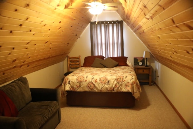 Upstairs bedroom Queen bed and sofa bed