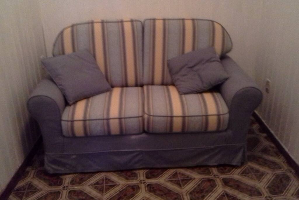 disimpegno con divano letto