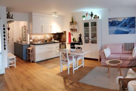 Near lake, centrally located