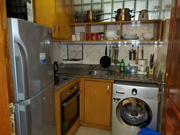 1 Bdr Apartment w/ kitchen, Starlink, Pool, Gym