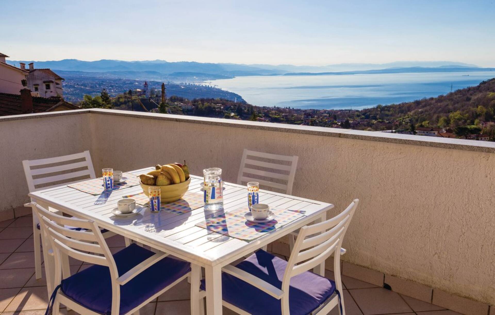 Apartment Miro -5 km from Opatija