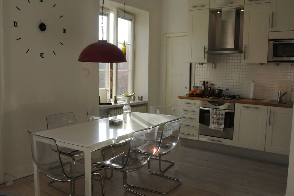 Kitchen and kitchen table