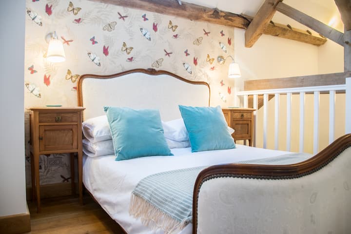 Vintage čalúnené dvojlôžko  „Hérisson“