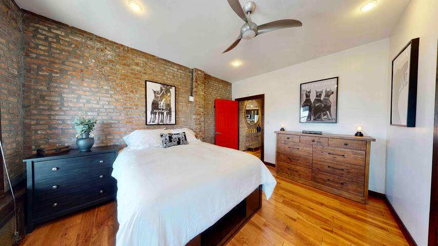 ParkSlope: Luxury Loft/Private NYC Rooftop Lounge gallery image 3