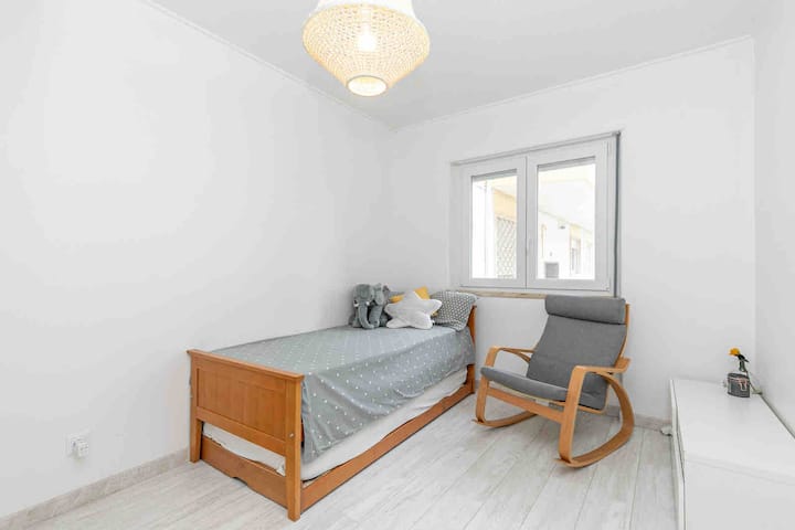 Cosy 3 Bedroom Apt