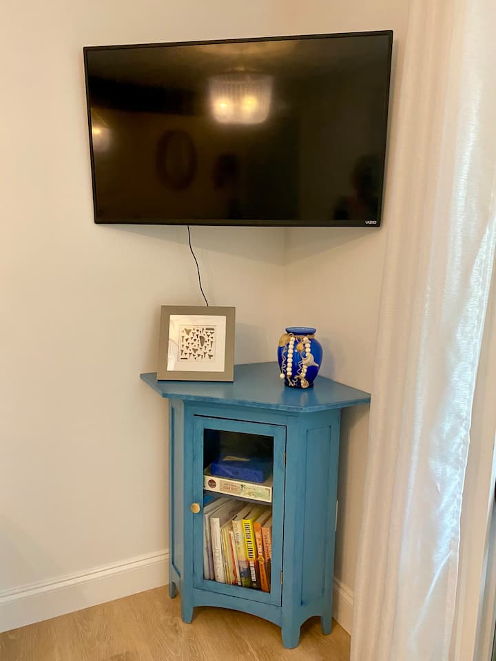 Cozy Beach Condo - Steps From The Sand! - Fernandina Beach, FL