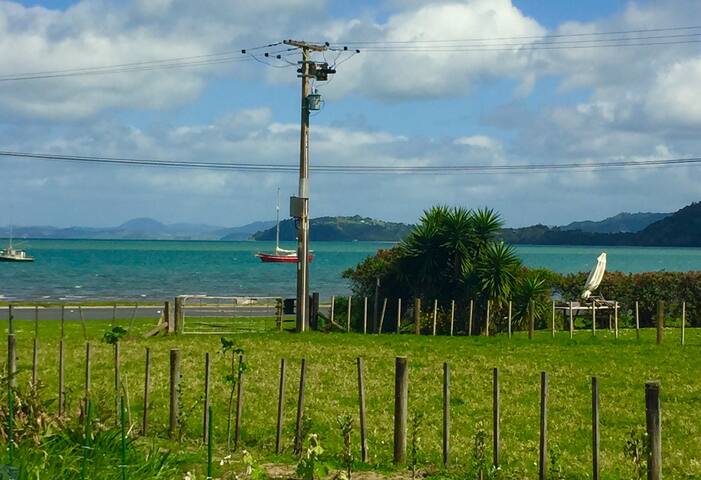 Beautifully appointed cabin spectacular views!!